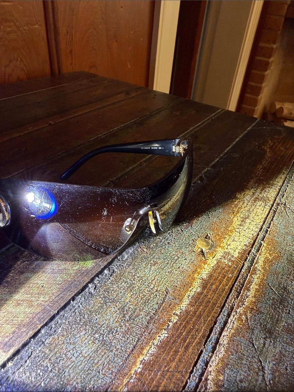 Gucci Women's Brown Shield Sunglasses with Gold Accents - Picture 7 of 7
